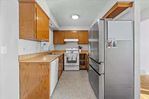 8145 Henslowe Ave S, Cottage Grove, MN 55016 - Photo 9