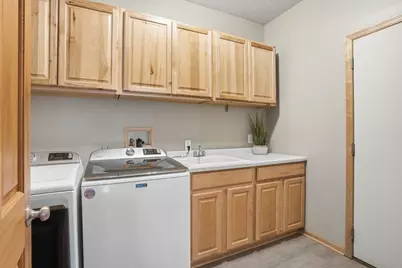 1971 Andrew Court, Chanhassen, MN 55317 - Photo 21