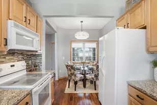 1971 Andrew Ct, Chanhassen, MN 55317 - Photo 17