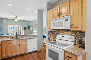 1971 Andrew Ct, Chanhassen, MN 55317 - Photo 13