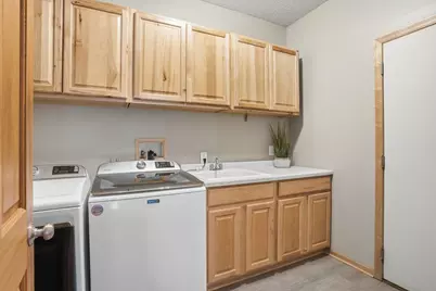 1971 Andrew Court, Chanhassen, MN 55317 - Photo 23