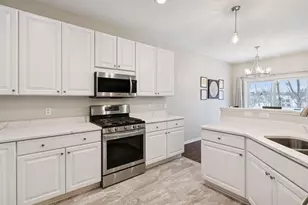 1670 Skywood Ln, Eagan, MN 55122 - Photo 7