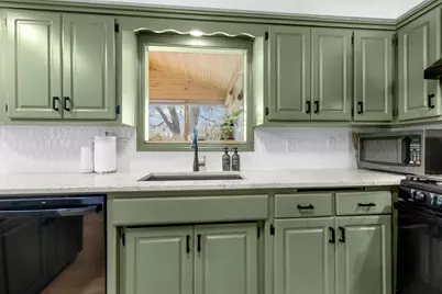 8401 50th Avenue N, New Hope, MN 55428 - Photo 13