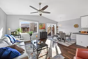 2623 Sumac Ct, White Bear Lake, MN 55110 - Photo 9