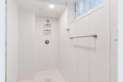 2423 Mount View Avenue, Minneapolis, MN 55405 - Photo 13