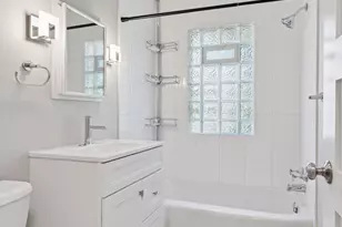 2423 Mt View Ave, Minneapolis, MN 55405 - Photo 11