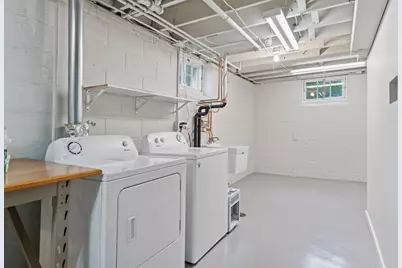 2423 Mount View Avenue, Minneapolis, MN 55405 - Photo 17