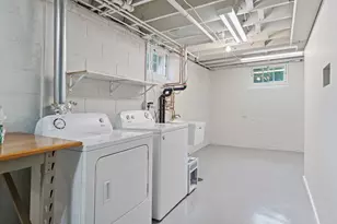 2423 Mt View Ave, Minneapolis, MN 55405 - Photo 17