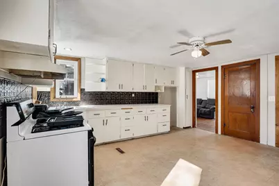 1004 E Main Street, Caledonia, MN 55921 - Photo 17