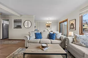 11208 Vessey Cir, Bloomington, MN 55437 - Photo 9