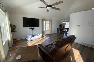 517 Elliot Dr SE, Grand Meadow, MN 55936 - Photo 5