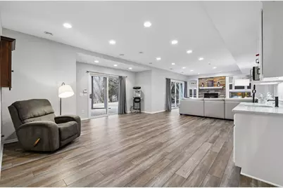 7424 Moccasin Trail, Chanhassen, MN 55317 - Photo 25