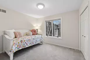 7424 Moccasin Trail, Chanhassen, MN 55317 - Photo 23