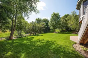 7424 Moccasin Trail, Chanhassen, MN 55317 - Photo 35