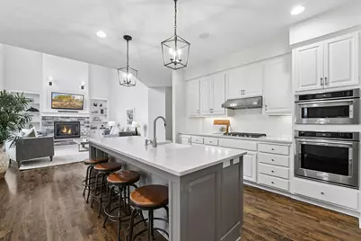 7424 Moccasin Trail, Chanhassen, MN 55317 - Photo 9