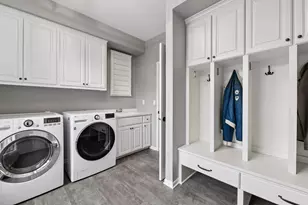 7424 Moccasin Trail, Chanhassen, MN 55317 - Photo 17