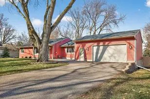 900 Sunset Dr S, Minnetonka, MN 55305 - Photo 41