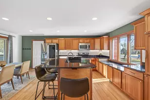 900 Sunset Dr S, Minnetonka, MN 55305 - Photo 17