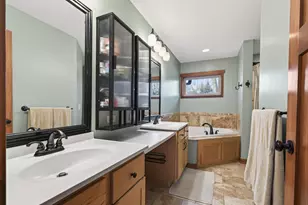 900 Sunset Dr S, Minnetonka, MN 55305 - Photo 25