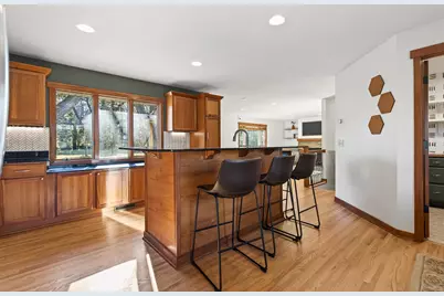 900 Sunset Drive S, Minnetonka, MN 55305 - Photo 15