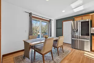 900 Sunset Dr S, Minnetonka, MN 55305 - Photo 11