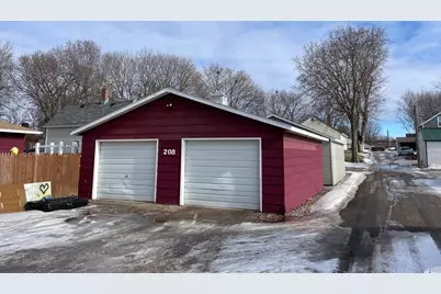 208 E 5th Street, Redwood Falls, MN 56283 - Photo 3