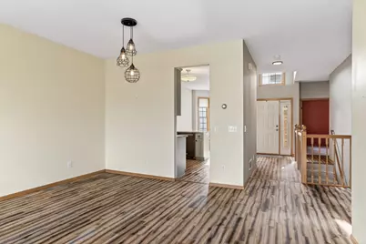 16125 Crystal Hills Drive, Lakeville, MN 55044 - Photo 7