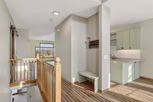 16125 Crystal Hills Dr, Lakeville, MN 55044 - Photo 5