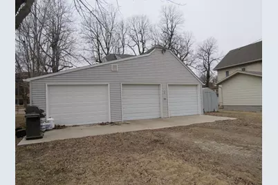 306 N Lafayette Avenue, Fulda, MN 56131 - Photo 3