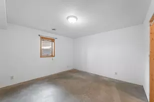 811 Burton Ln, Fairmont, MN 56031 - Photo 27