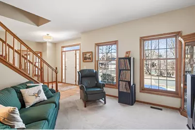 2536 Bridle Creek Trail, Chanhassen, MN 55317 - Photo 9