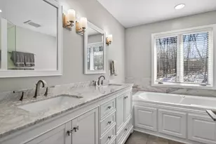 2536 Bridle Creek Trail, Chanhassen, MN 55317 - Photo 23