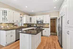 2536 Bridle Creek Trail, Chanhassen, MN 55317 - Photo 15