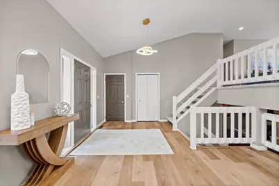 950 Lake Susan Drive, Chanhassen, MN 55317 - Photo 5