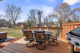 950 Lake Susan Dr, Chanhassen, MN 55317 - Photo 13