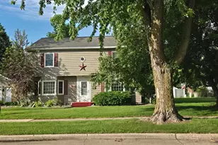 405 Clary Street W, Worthington, MN 56187 - Photo 1