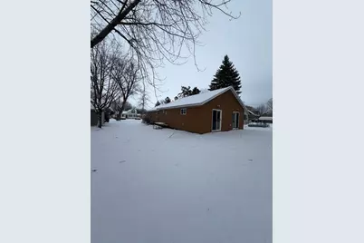 820 S Sixth Street S, Lake City, MN 55041 - Photo 5