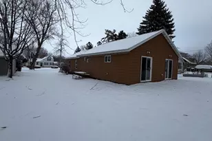 820 S Sixth Street S, Lake City, MN 55041 - Photo 5