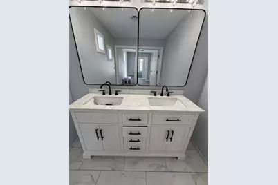 820 S Sixth Street S, Lake City, MN 55041 - Photo 17