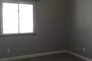 4786 Grenwich Way N, Oakdale, MN 55128 - Photo 9