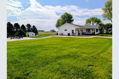 3030 60th Avenue NW, Montevideo, MN 56265 - Photo 71