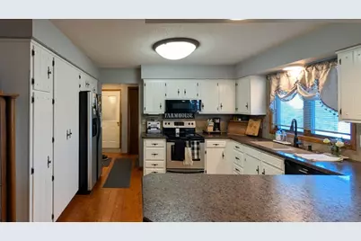 3030 60th Avenue NW, Montevideo, MN 56265 - Photo 7