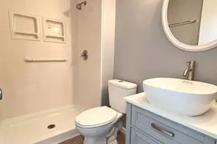 2545 Cedar Hills Dr, Hopkins, MN 55305 - Photo 15