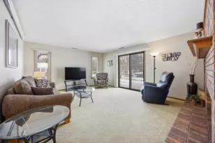 326 10th Ave S, Fargo,  58103 - Photo 11