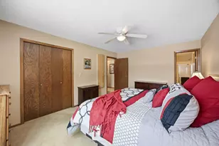 326 10th Ave S, Fargo,  58103 - Photo 23