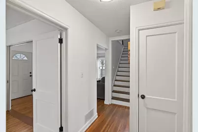 2721 Xerxes Avenue N, Robbinsdale, MN 55422 - Photo 9