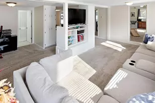 2864 Aglen St, Roseville, MN 55113 - Photo 11