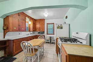 1108 California Ave, Saint Paul, MN 55108 - Photo 9