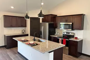 115 Kilkenny Ct, Green Isle, MN 55338 - Photo 3