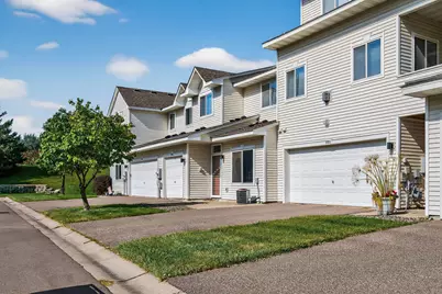 8983 Sawgrass Glen N, Maple Grove, MN 55311 - Photo 3